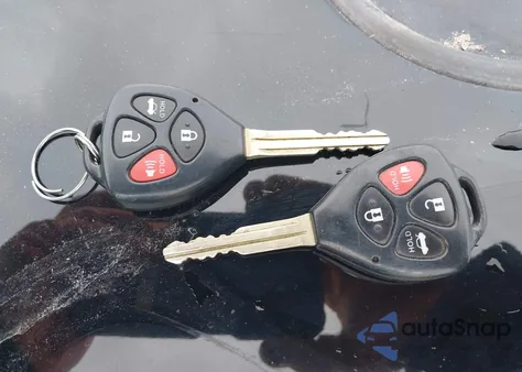 2009 Toyota Camry Xle z USA, uszkodzony, nr VIN 4T4BE46K19R058121